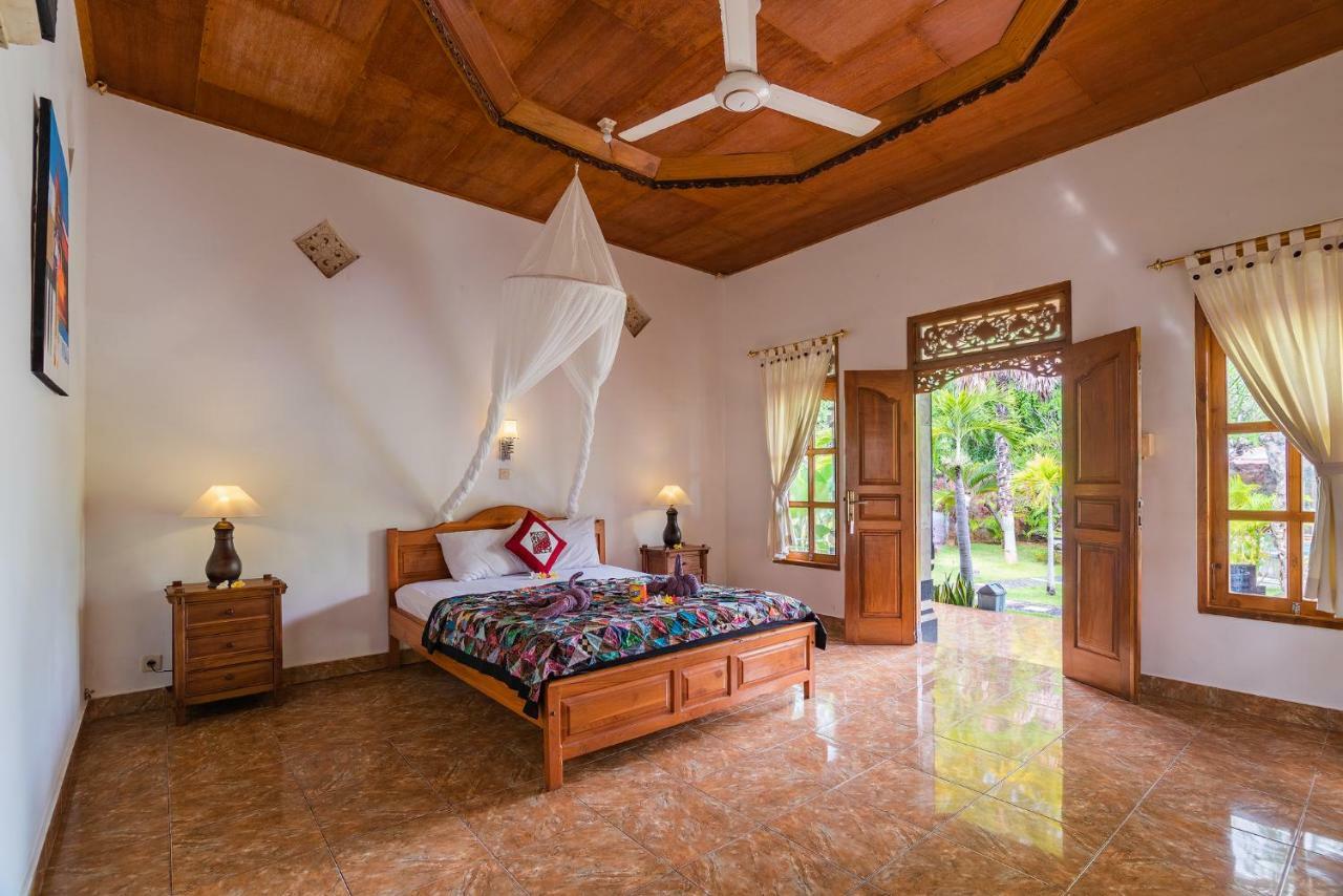 Pondok Wisata Sartaya 2 Lovina Exteriör bild