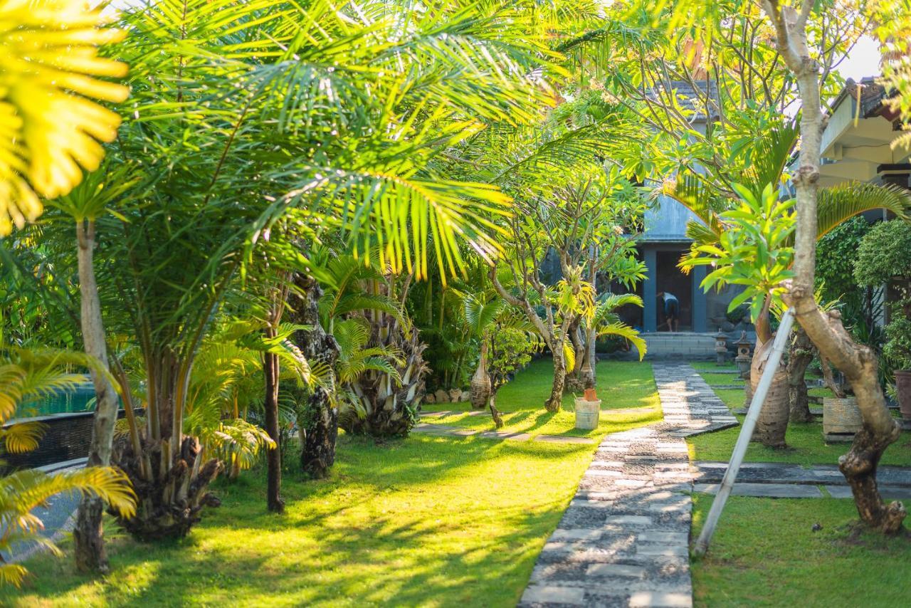 Pondok Wisata Sartaya 2 Lovina Exteriör bild